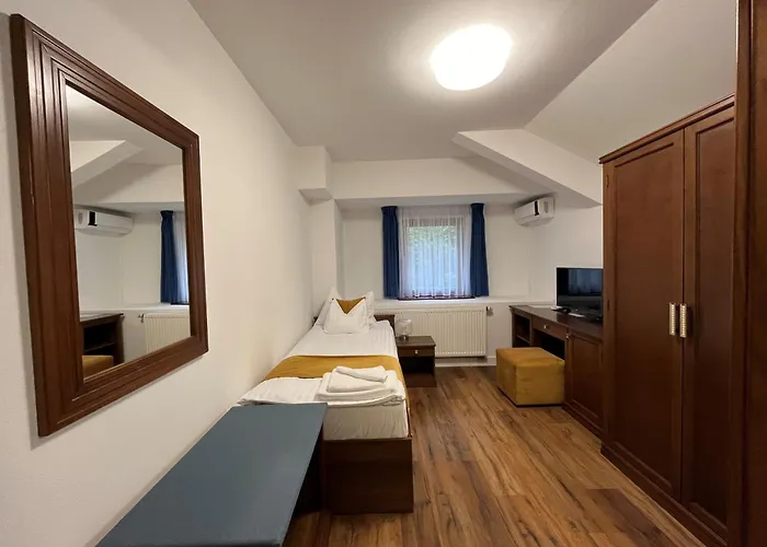 Bassiana Hotel Es Etterem