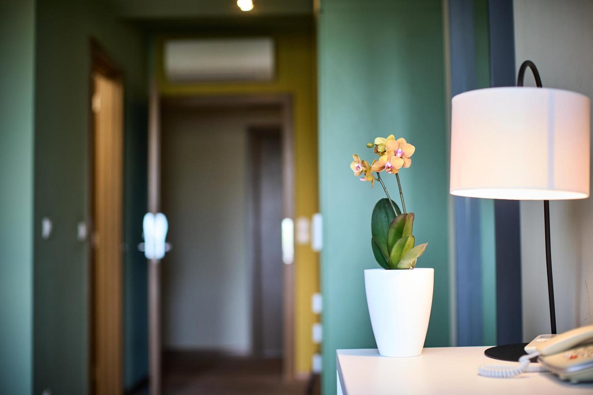 Hotel Bassiana Es Etterem